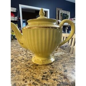 Vintage Hall China 099 Yellow 6 Cup Teapot Gold Filigree Ribbed Made in USA